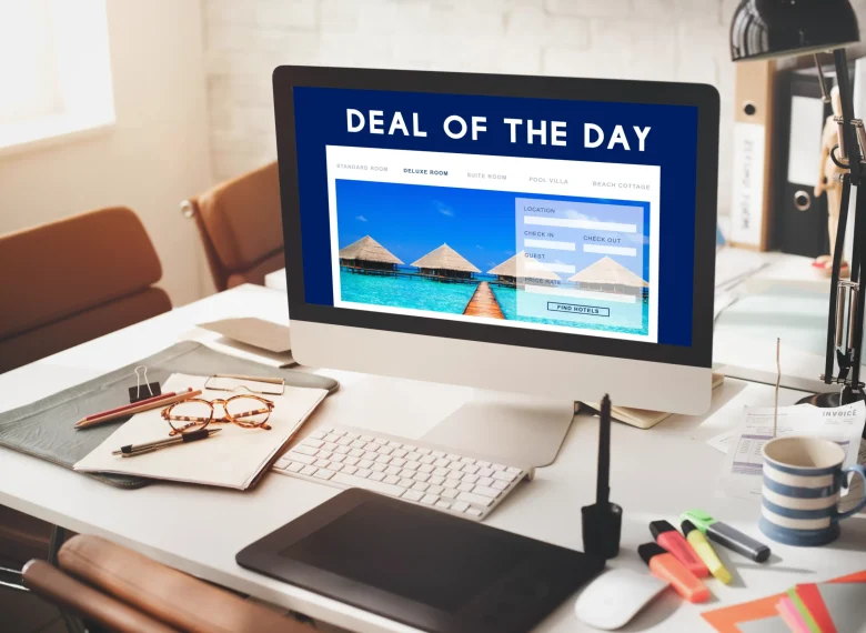 holiday-reservation-website-interface-concept